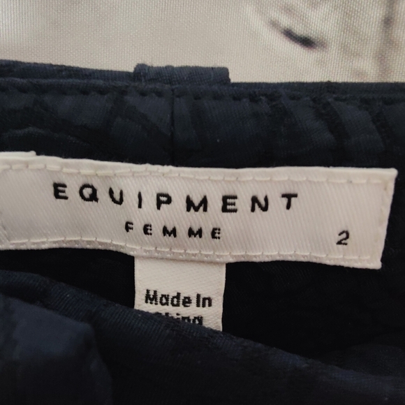 Equipment Femme Arwen Trouser Pants Navy Rose Textured Design Size 2 - Picture 7 of 9